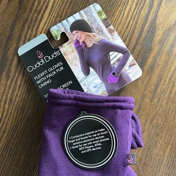 NWT Cuddl Duds FlexFit Faux Fur-Lined Touch Screen Gloves - Picture 3 of 5